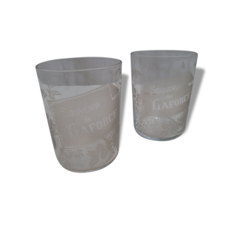 Two former glasses cups engraved Souvenir