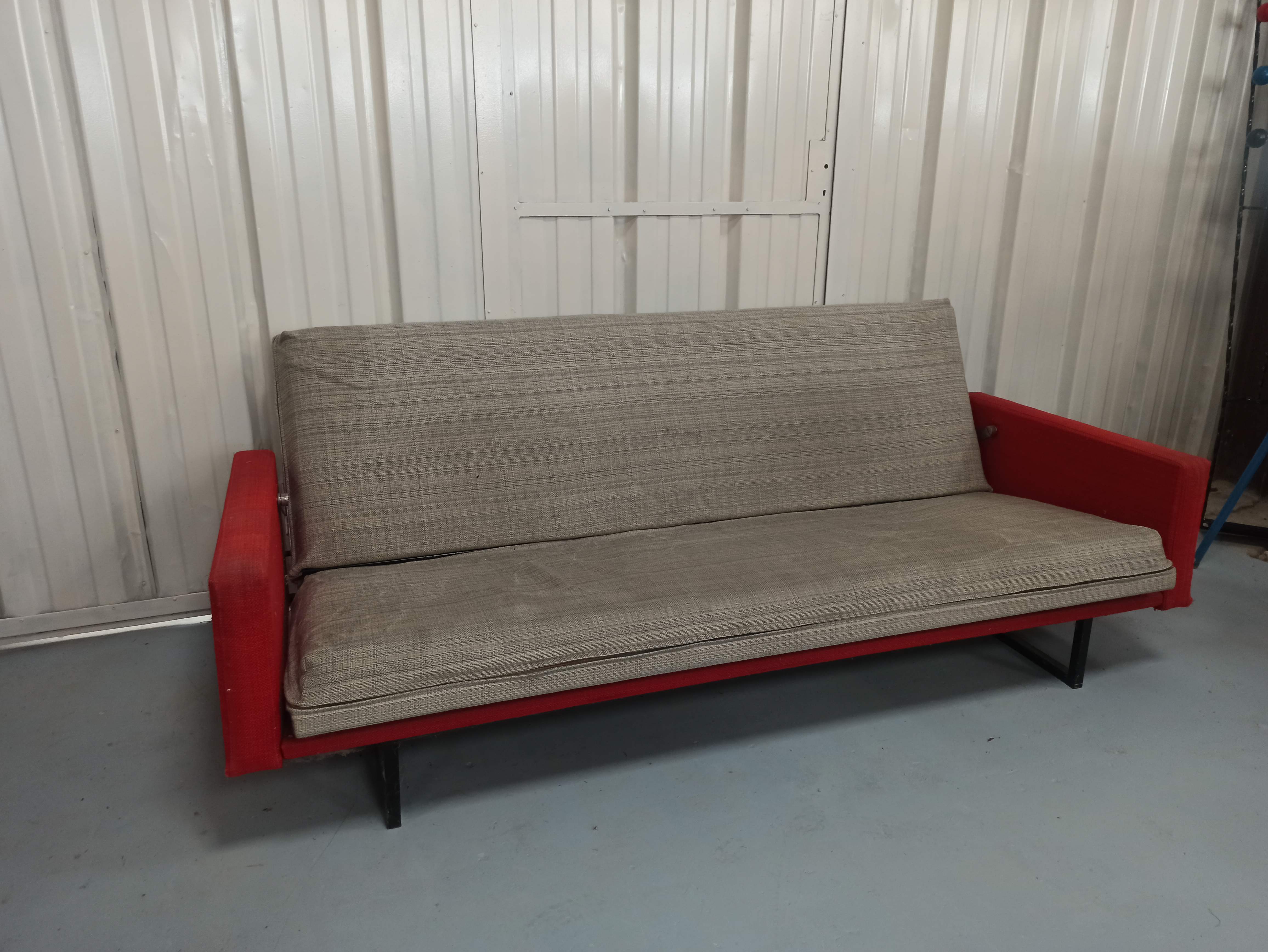 Carélie sofa bench by René Jean Caillette Steiner bed
