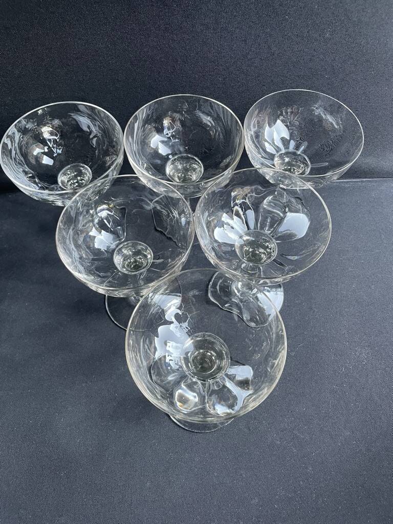 6 old champagne glasses – Blown glass