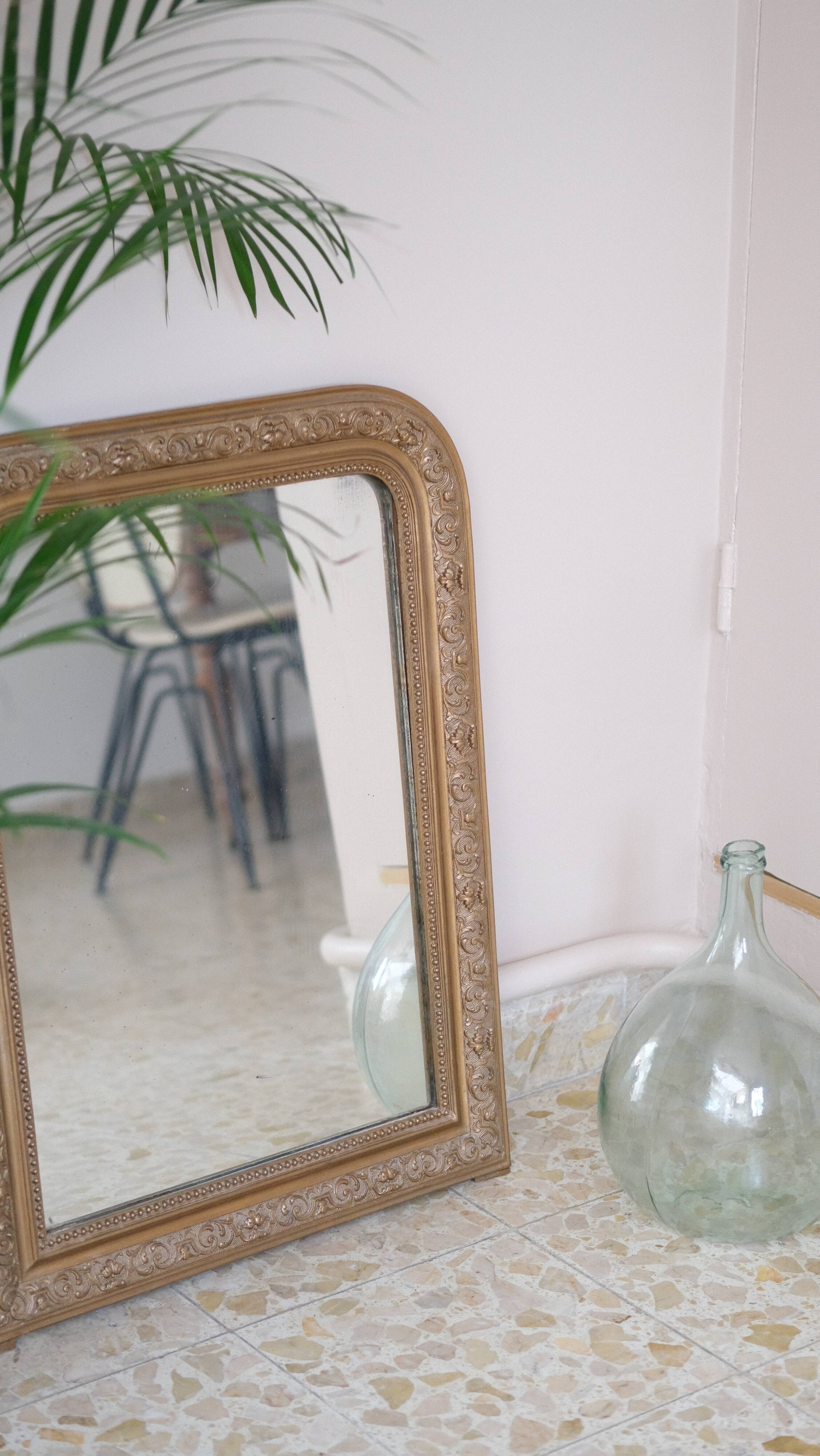 Miroir cadre doré en plâtre 76cm x 57cm