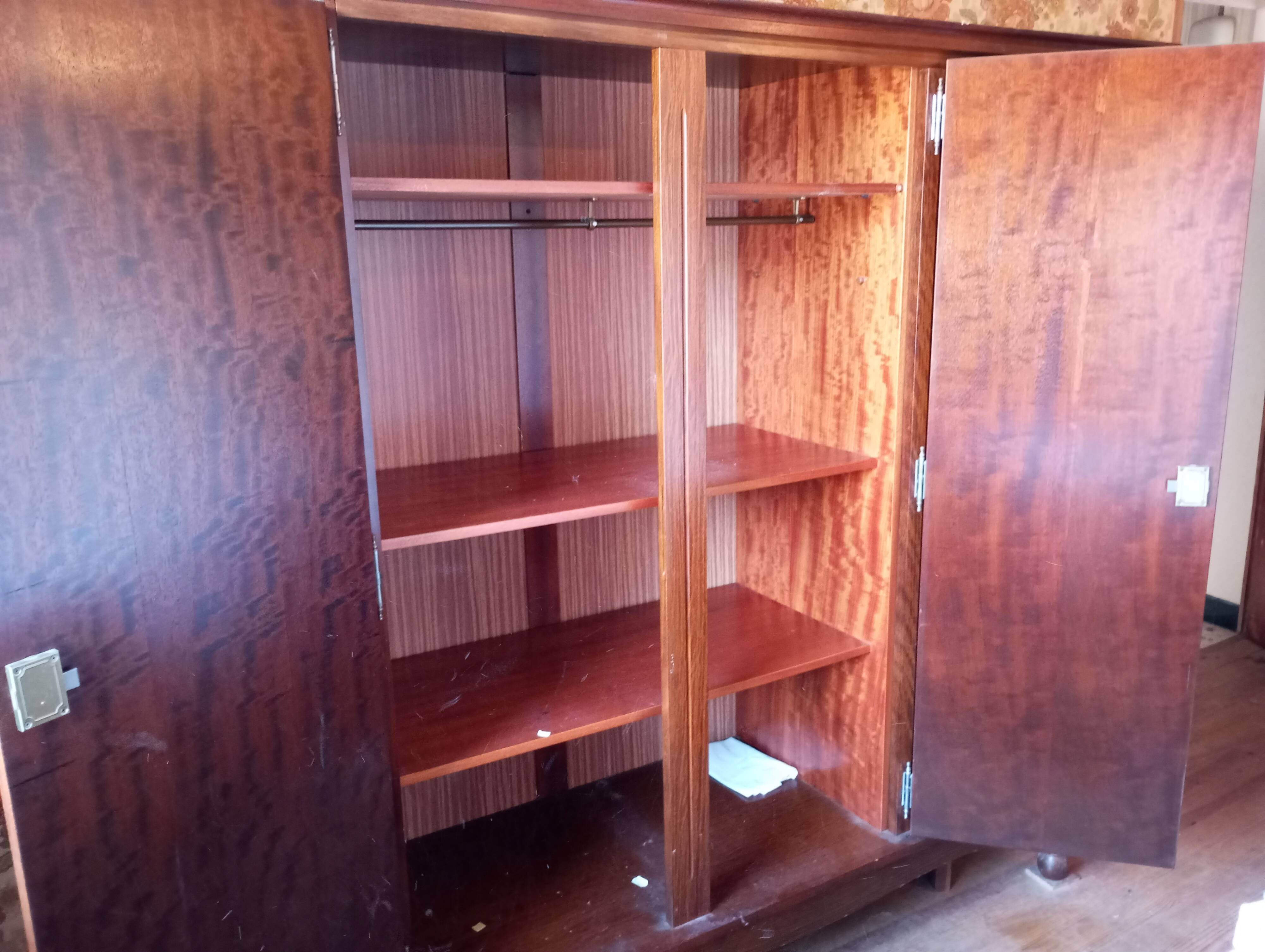 1940s wardrobe