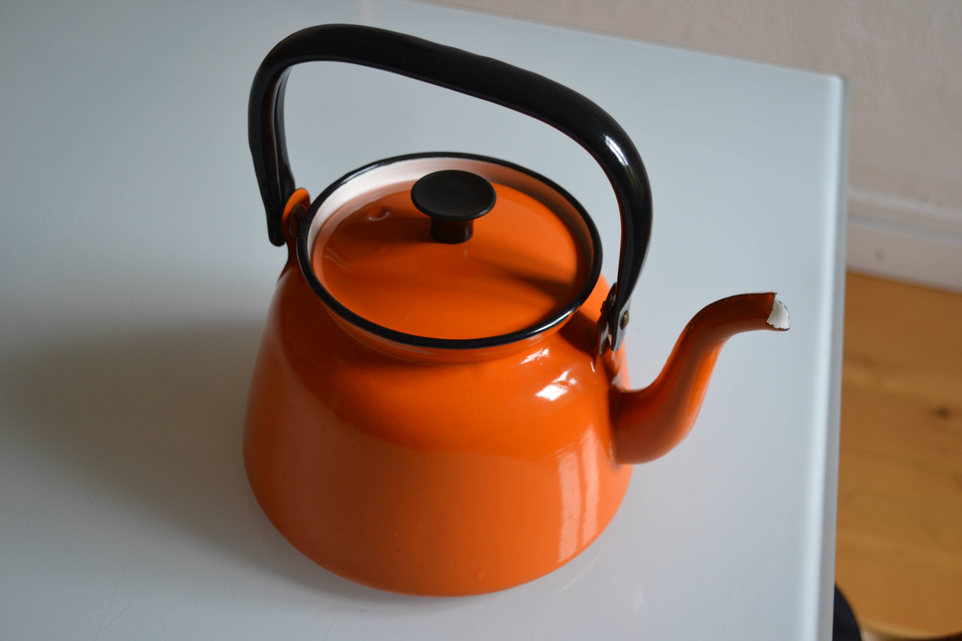 Vintage kettle orange enameled steel 1.5 liter