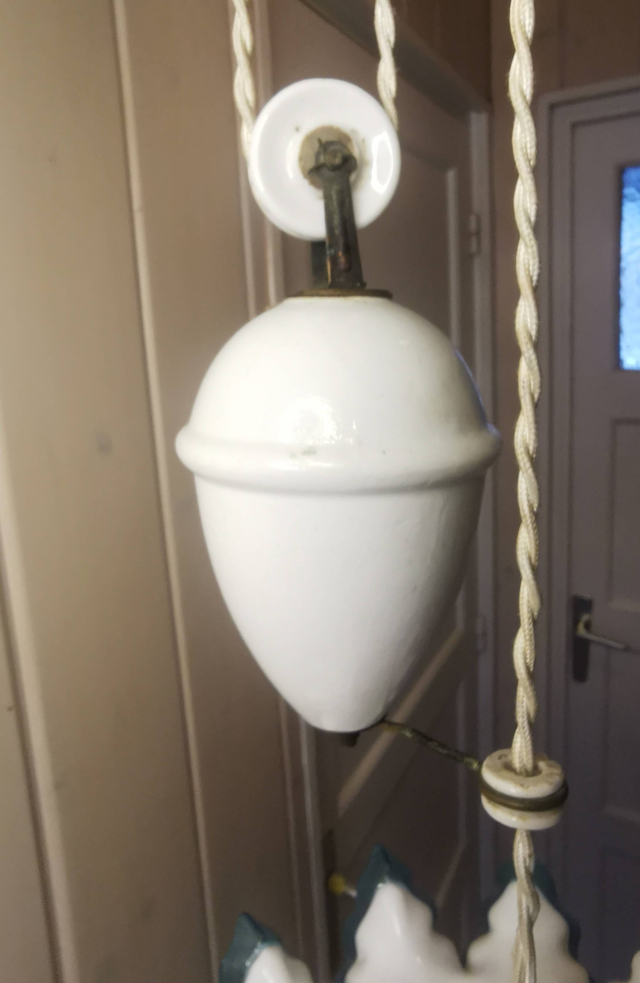 Suspension Up and down Opaline and porcelain