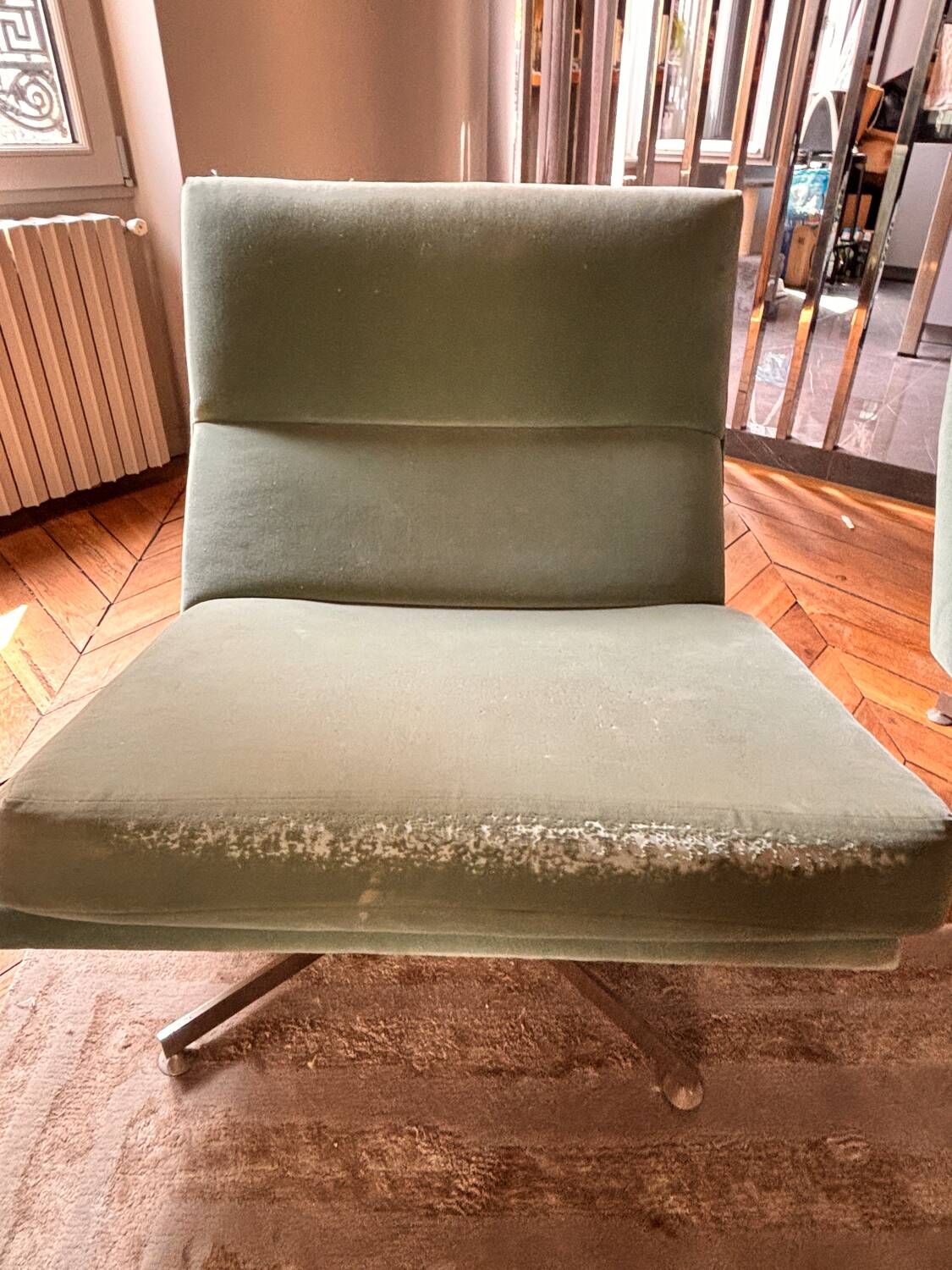 Vintage 1970s Living Room Set – Velvet Sofa & Swivel Armchairs