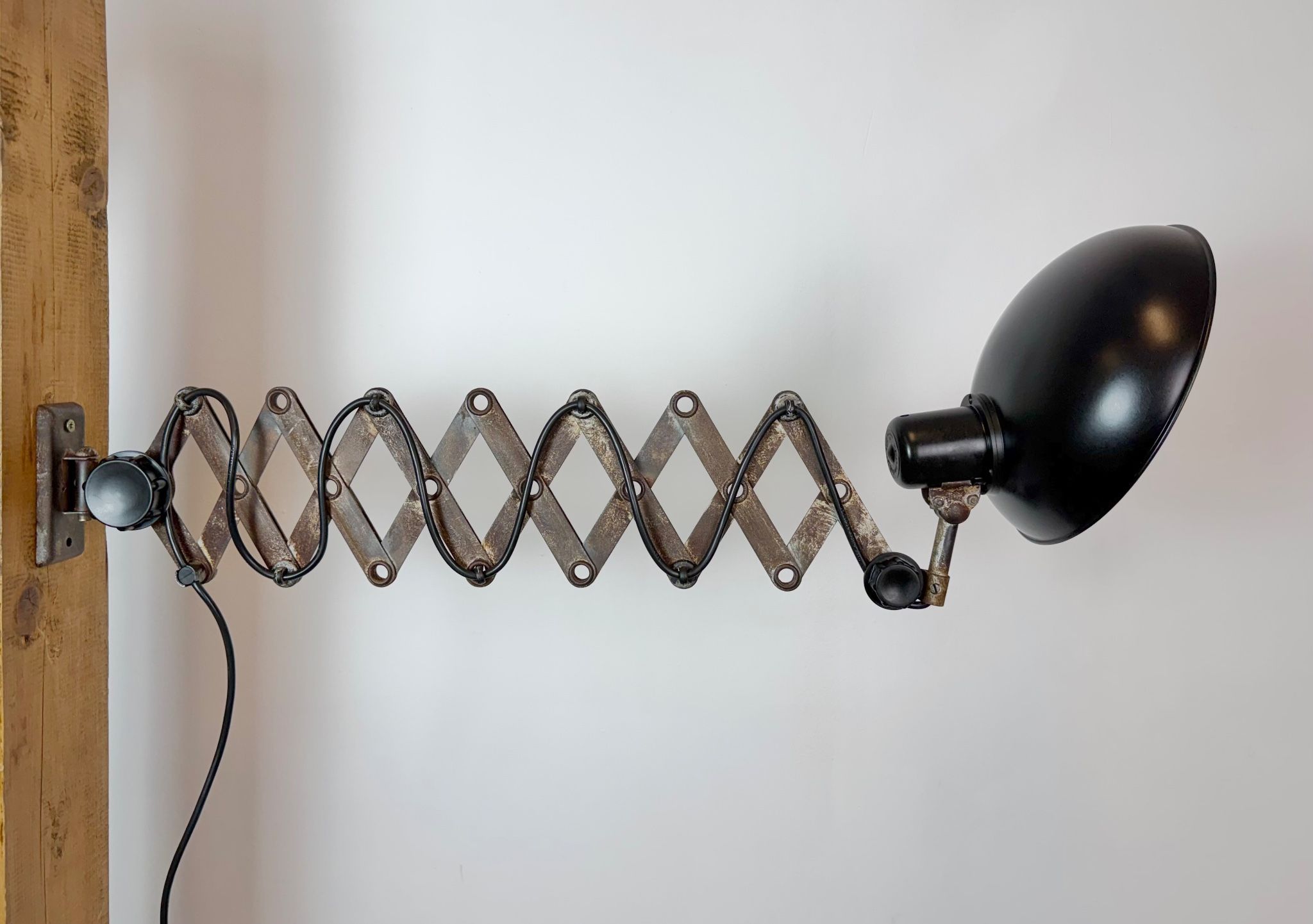 Large German Industrial Scissor Wall Lamp from Helion Arnstadt, 1950s