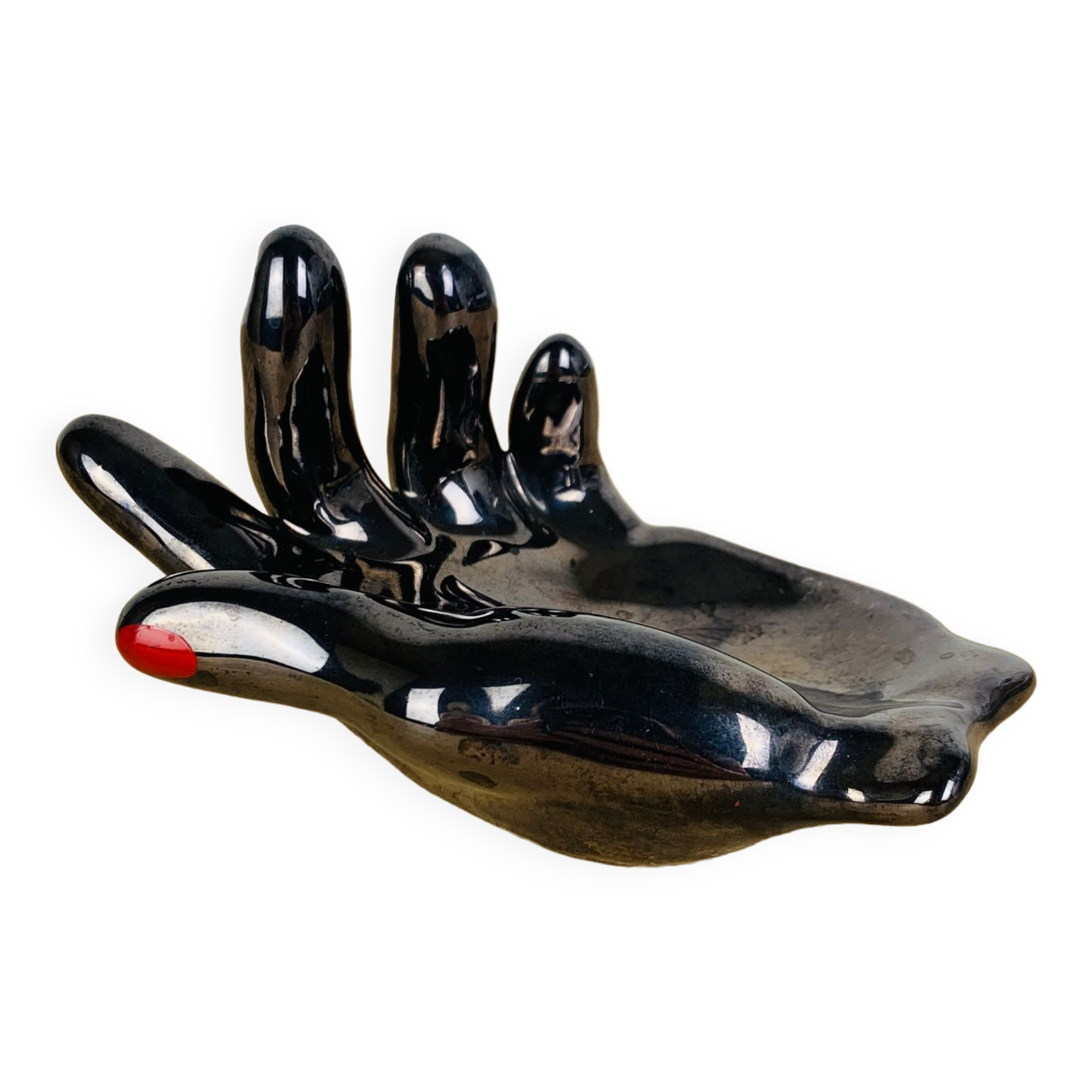 Empty pocket in ceramic