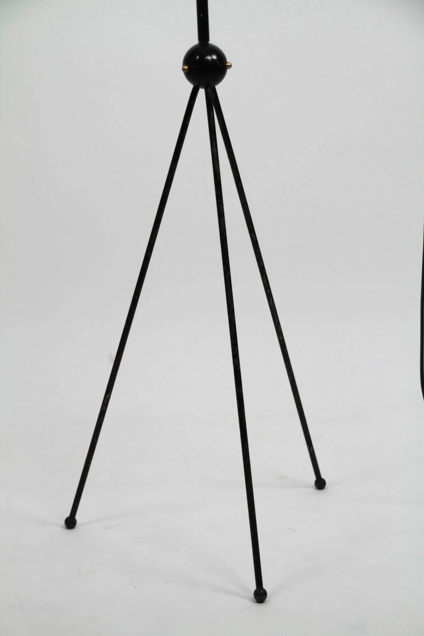 Lampadaire tripode "Canne à pêche" moderniste suédois – Suède, années 1950