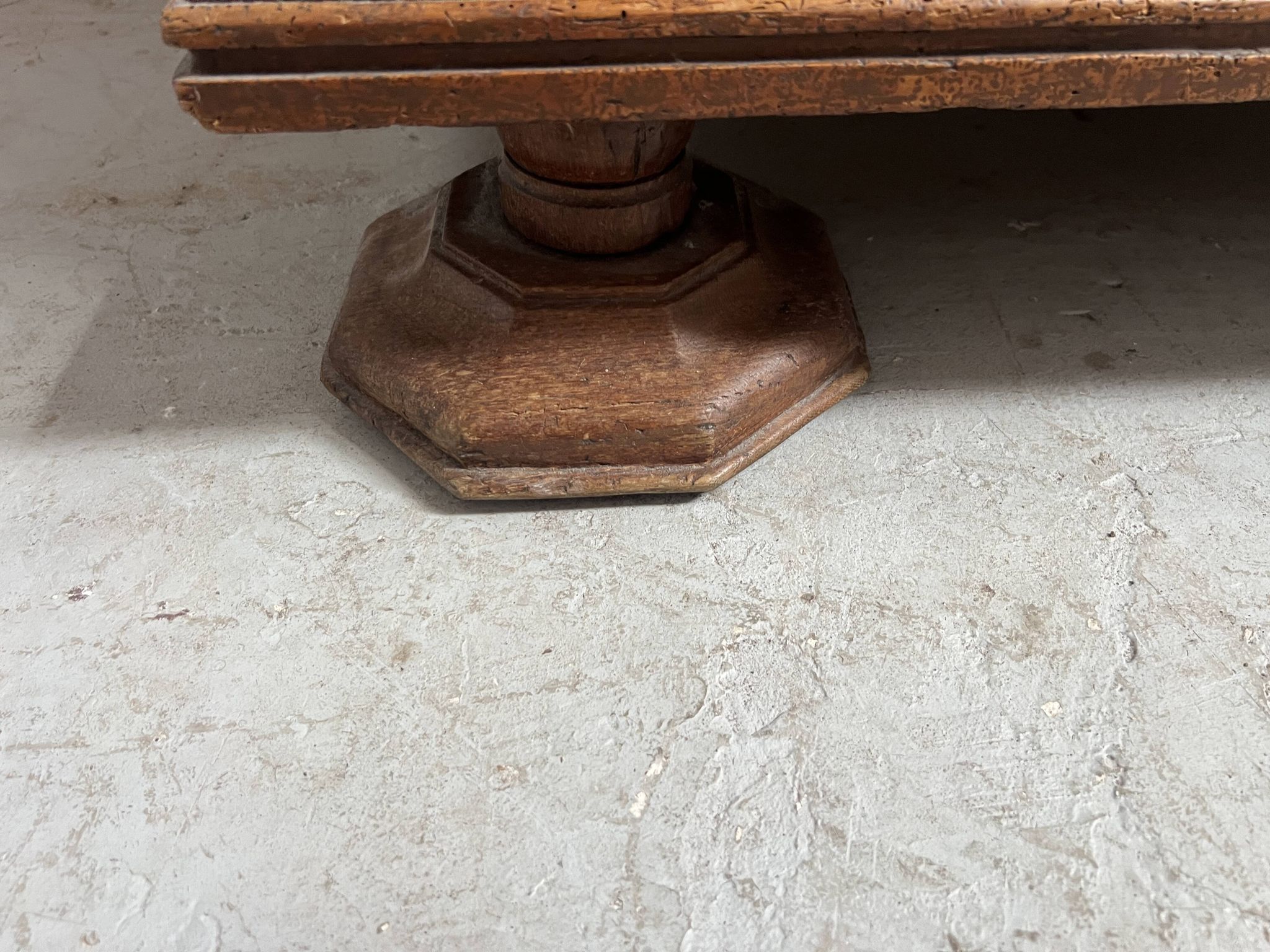 Bonnetière de style en merisier massif XIX siècle