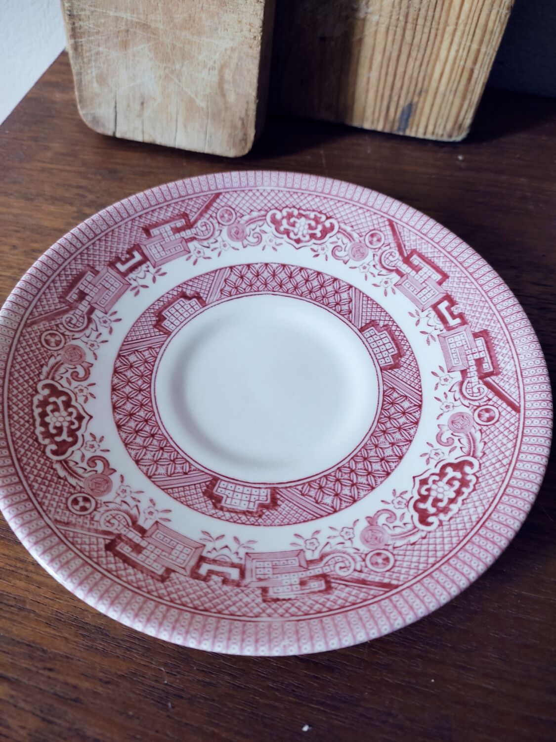 Set of 5 tea cups in English earthenware