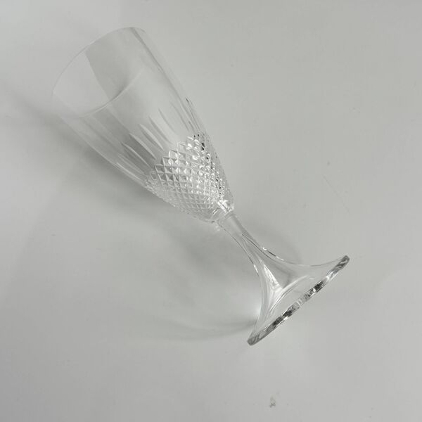 6 Verres à Vin en Cristal Lalique   Modèle “Chinon” Design des Années 1960