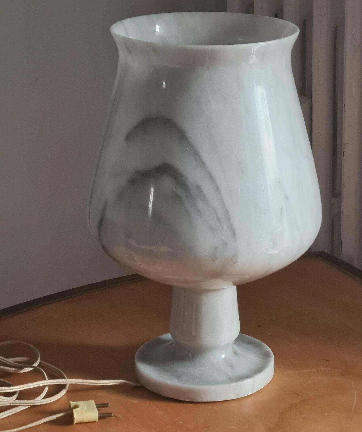 Vintage Carrara marble lamp