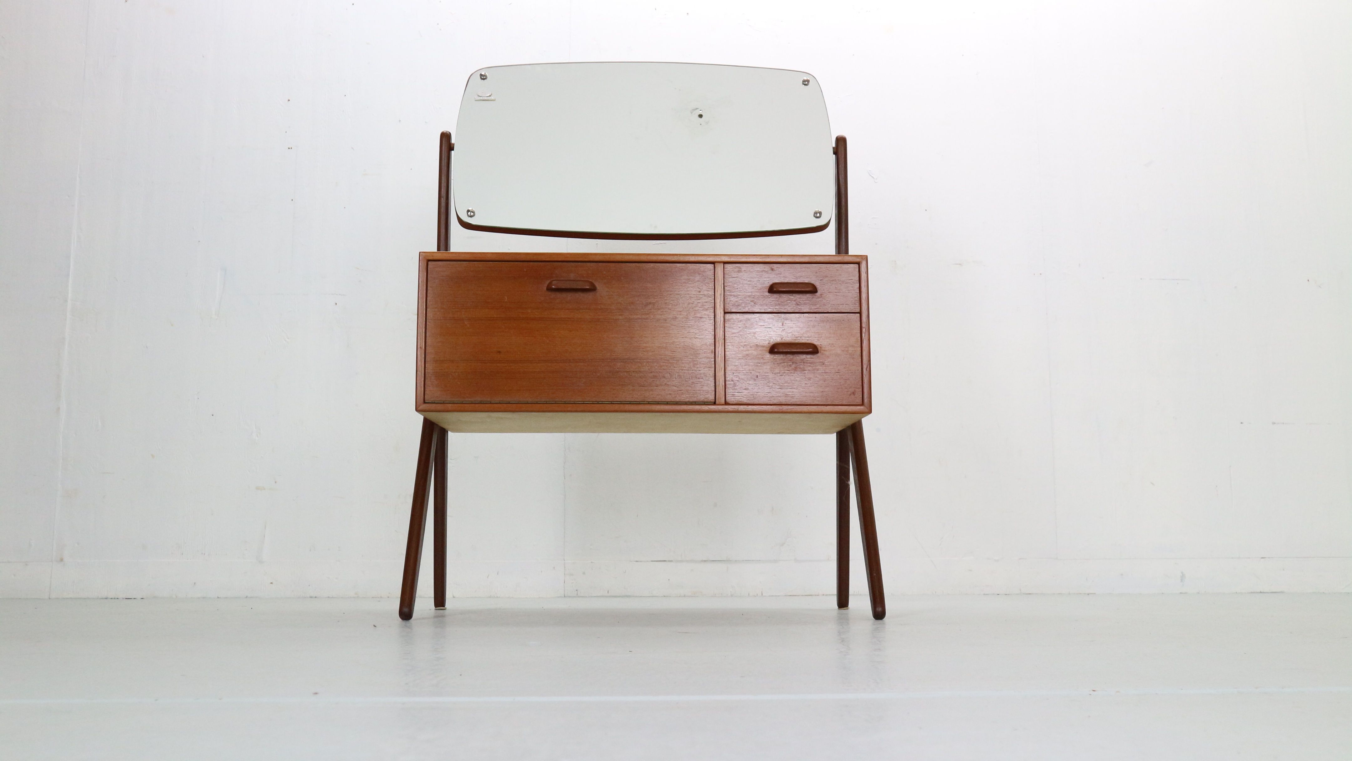 Mid-Century Danish Dressing Table in Teak by by AG Spejl Kobberbeskyttet, 1960s
