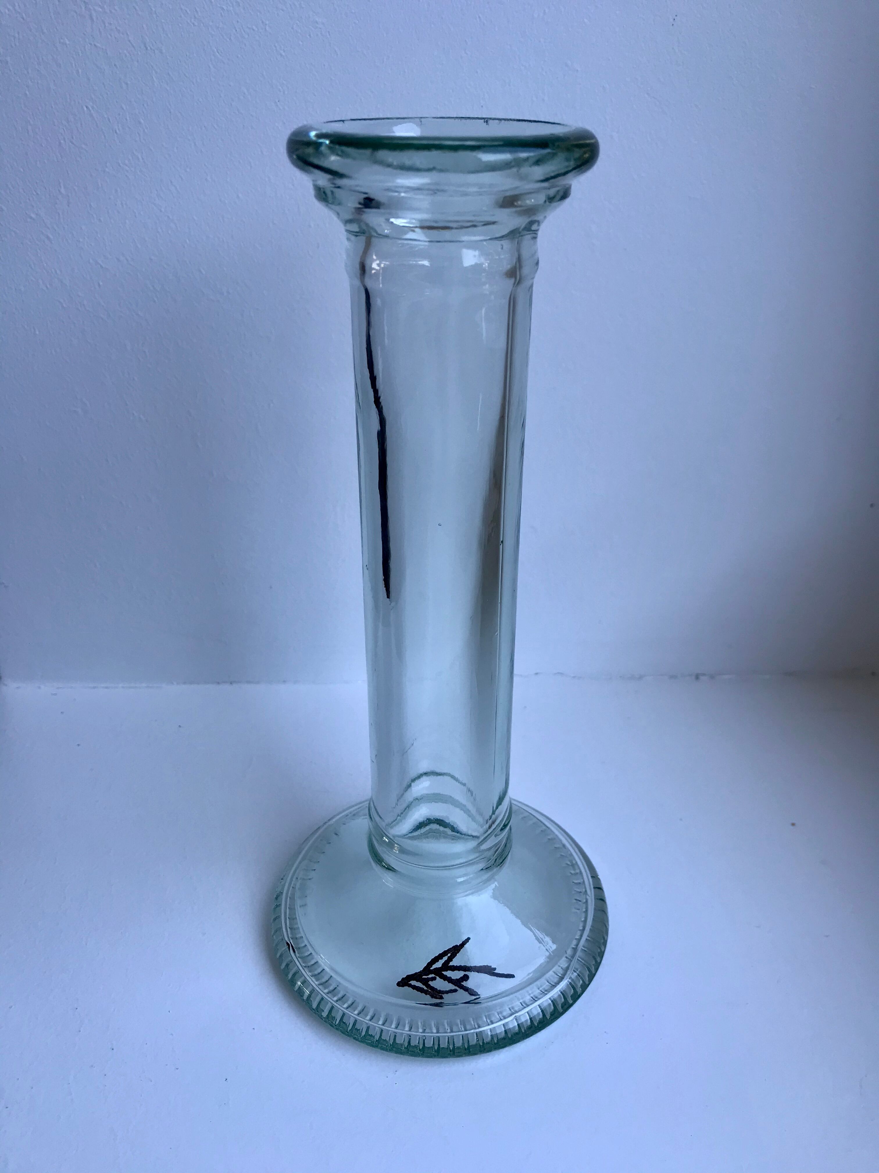 Candle holder design in bubbled glass made of vintage craftsmanship