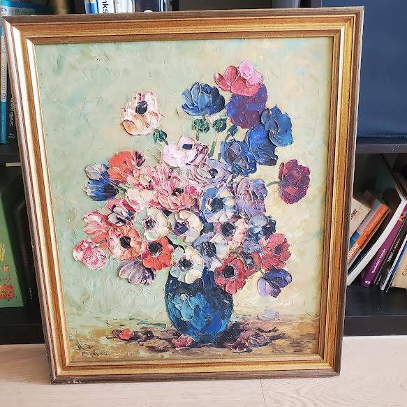 Oil on canvas vase of flowers