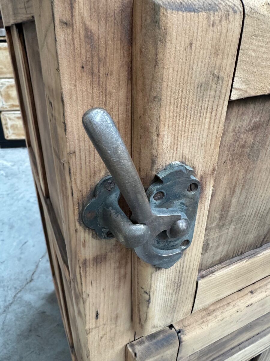 1920s icebox furniture