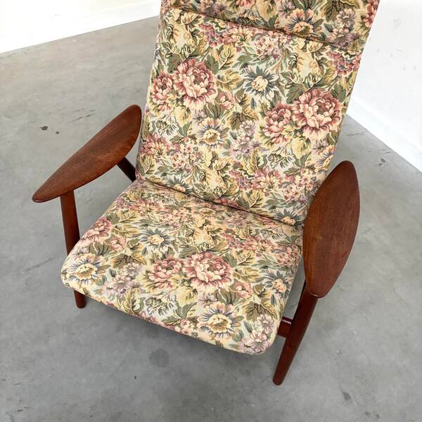 Danish design armchair by Wikkelsø for Willadsen, 1960s