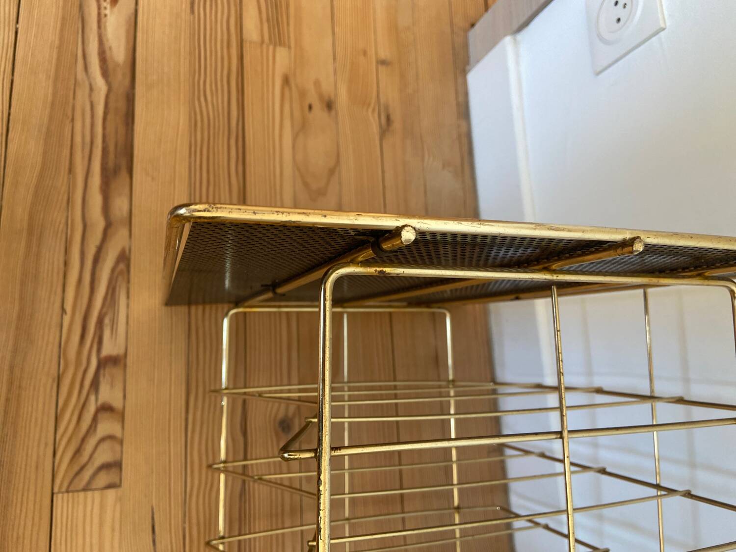 Vintage vinyl holder