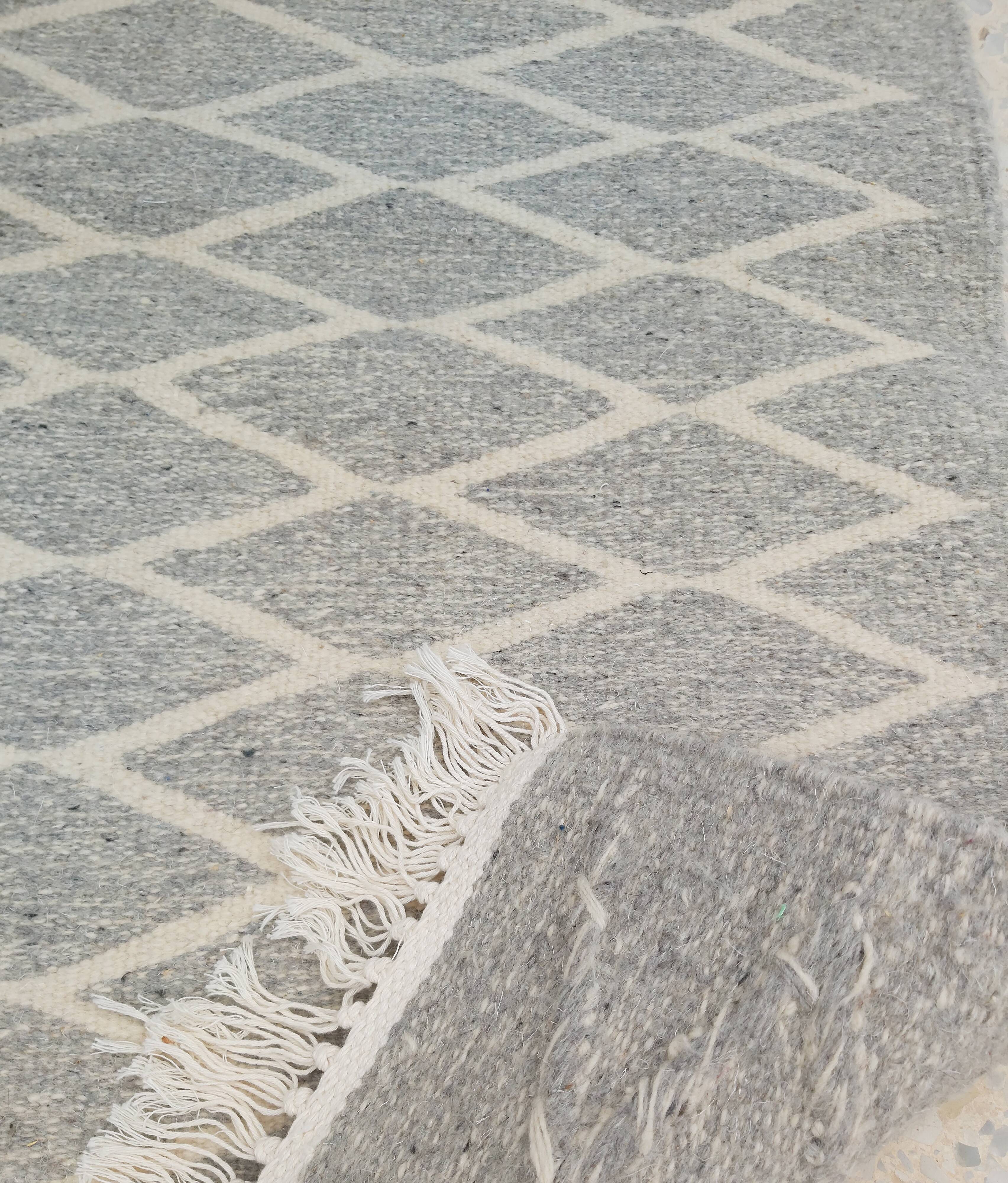 Carpet margoum gray and beige Berber