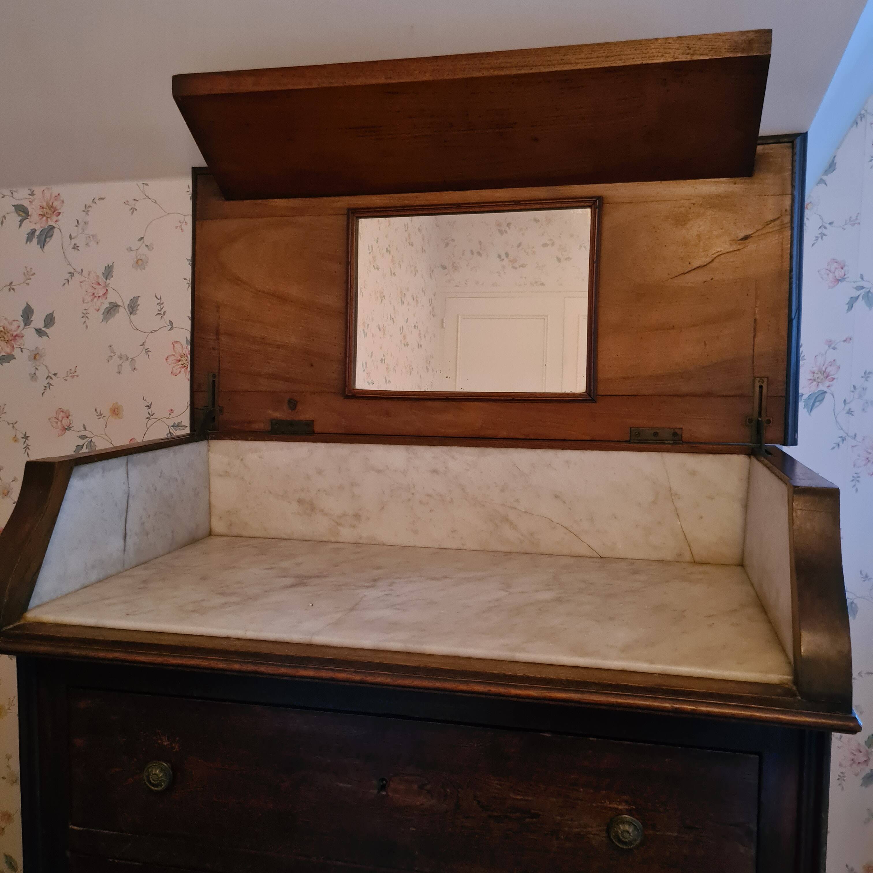 Oak toilet chest of drawers