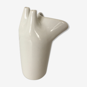 Zoomorphic vase made of a white porcelain inhaler