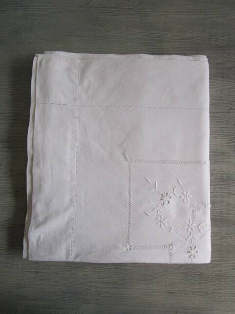 Old embroidered cloth and day embroidery – 170 x 300 cm