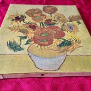 Tableau reproducing the sunflowers by Vincent Van Gogh.