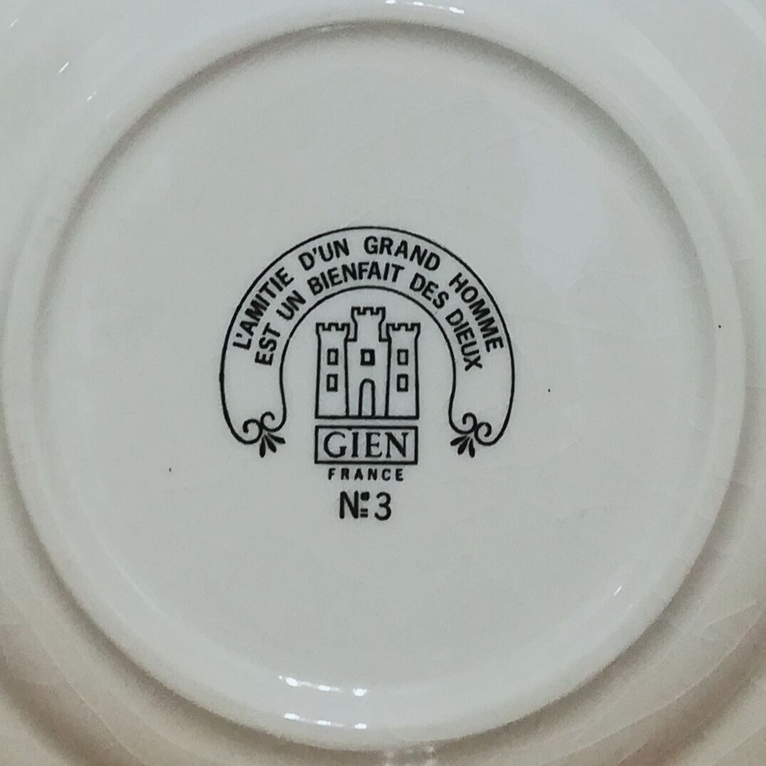 Talking plate Gien collection "Rébus" number 3