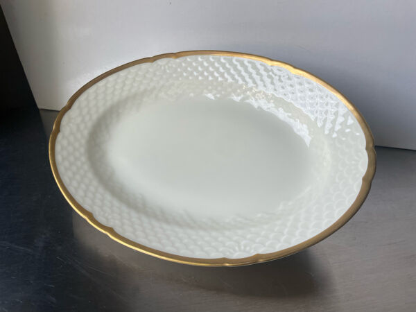 Plat oval par Bing & Grøndahl pour Royal Copenhagen