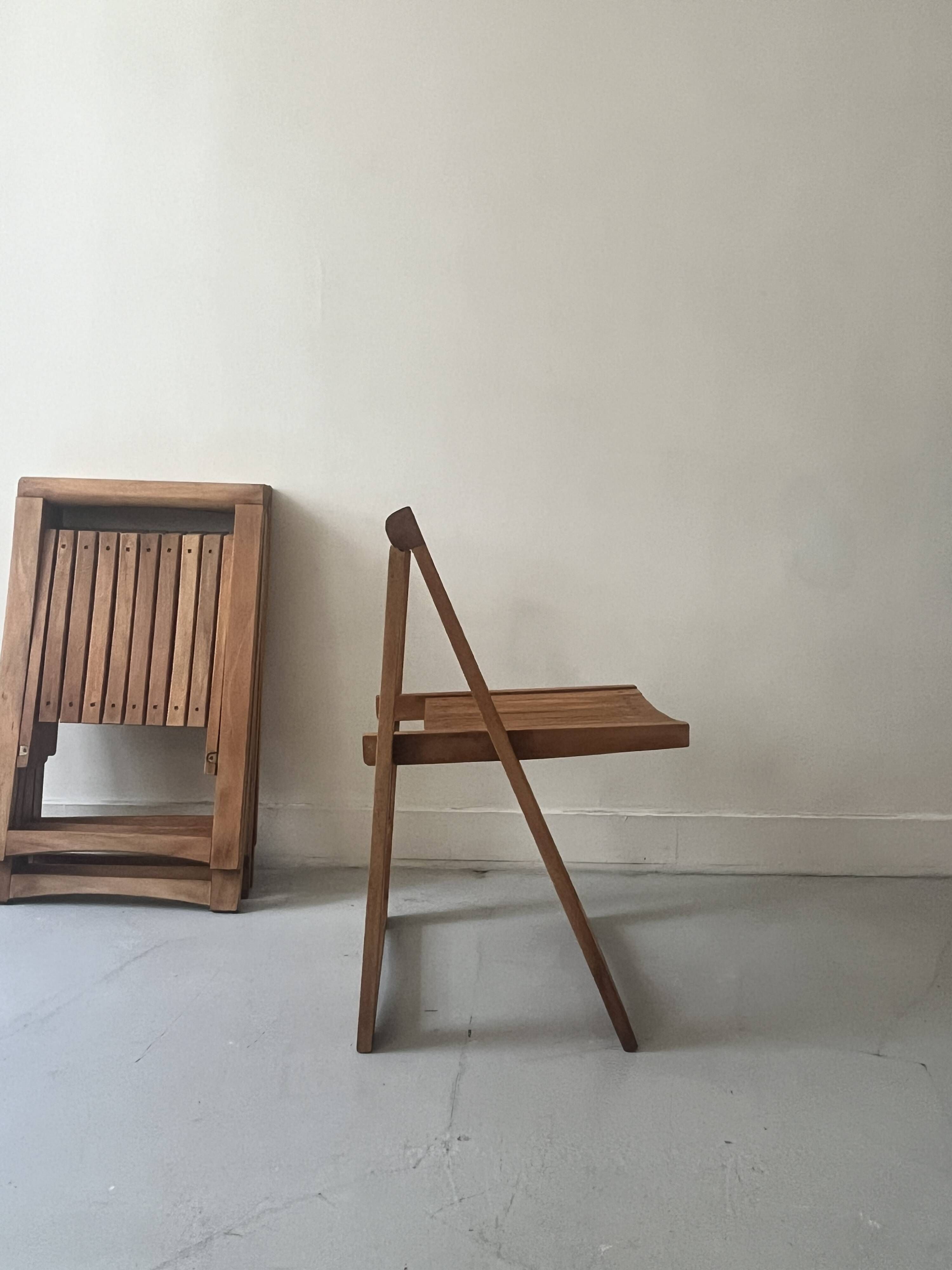 set of 4 italian wooden folding chairs by Aldo Jacober, design 1960 - 1970