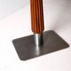 Table de bar en acajou avec base en acier et tige sculptée