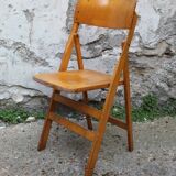 Folding wooden chair