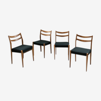 Set 4 green Scandinavian chairs