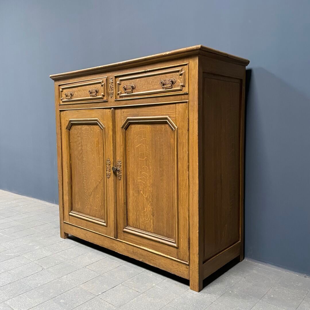 Armoire française peinte