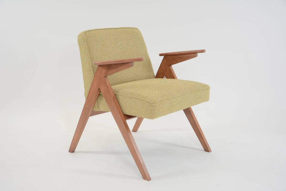 Mottled yellow Bunny chair