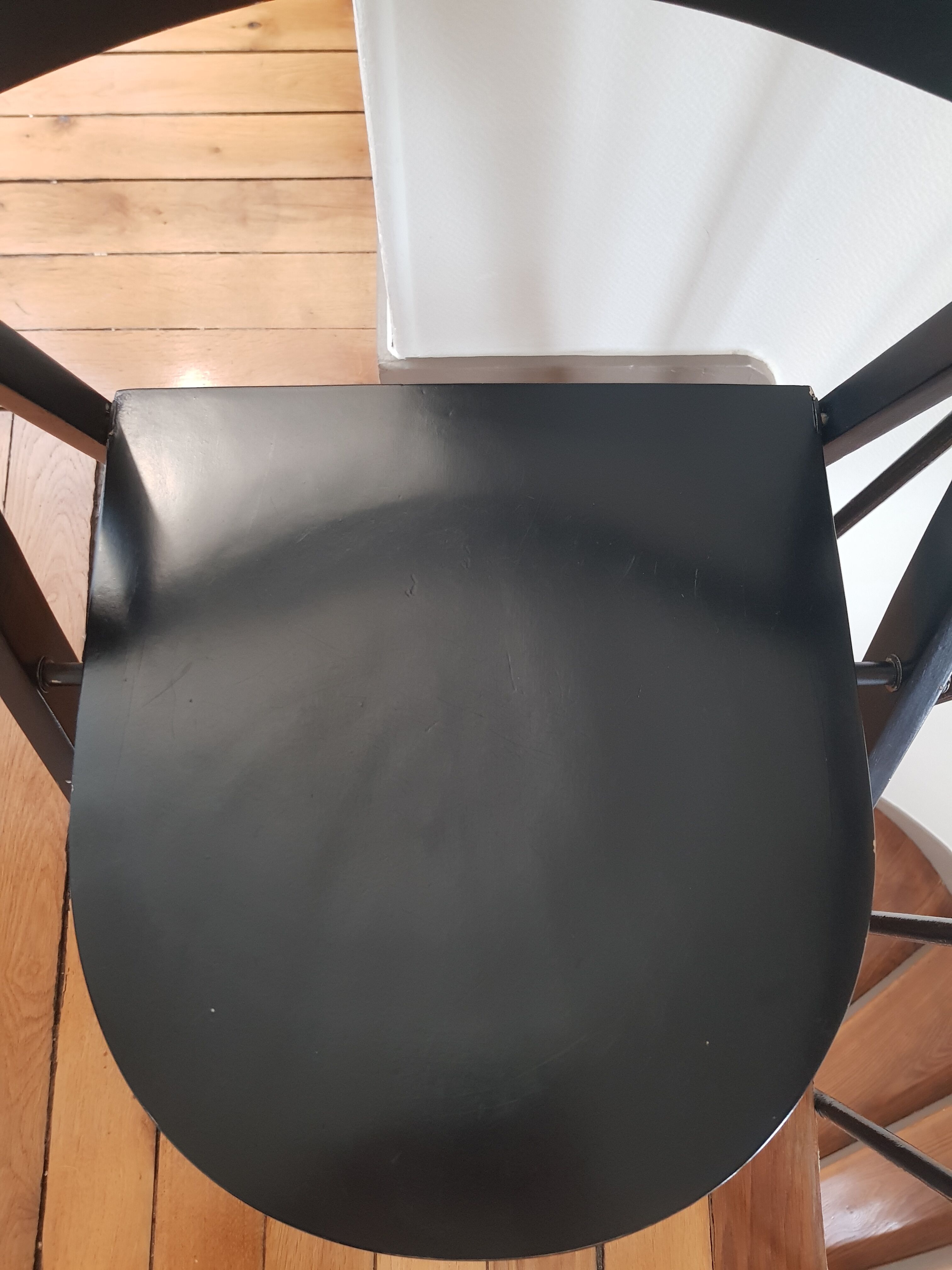 Black tuna and b751 folding chair