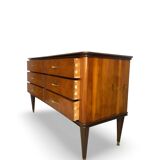 An Italian chest of drawers from the mid-20th century.
