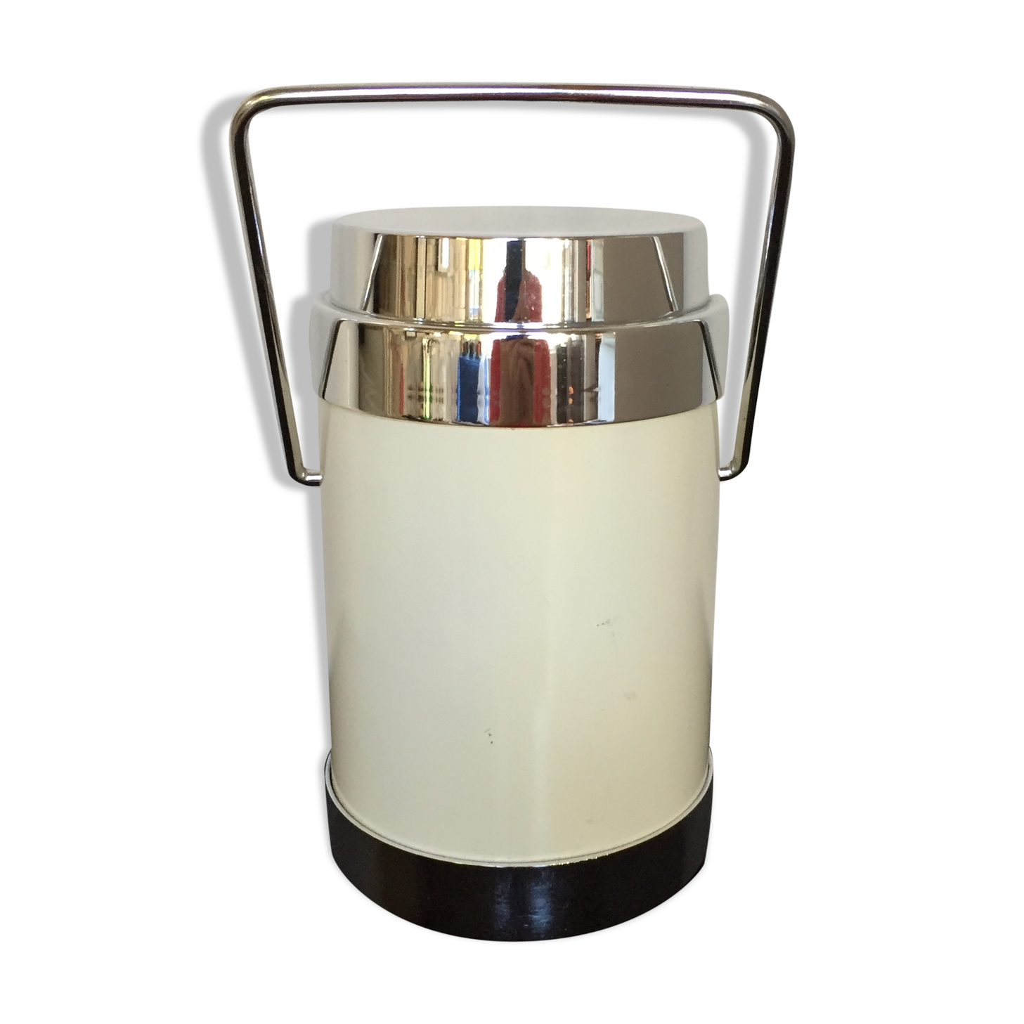 Bucket with vintage white and aluminum ice cream