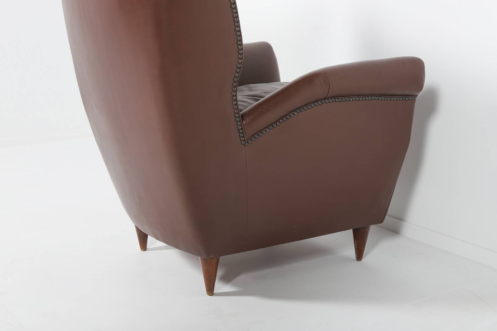 Pair of Italian Wingback Lounge armchairs Gio Ponti style, 1950's