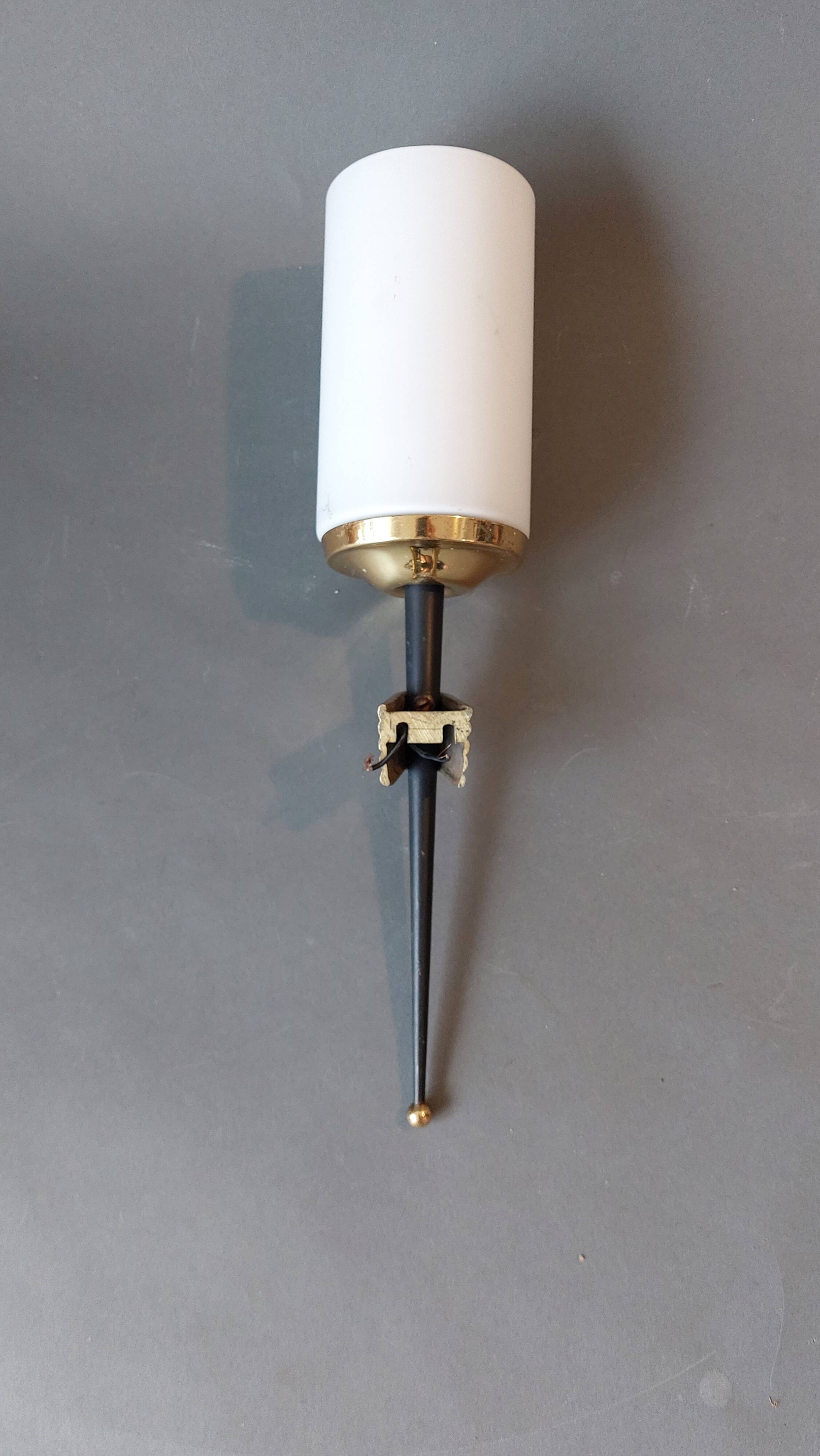 1960 torch wall light in gilded brass, metal and white opaline.
