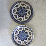 Decorative or utilitarian plates in enamelled earthenware