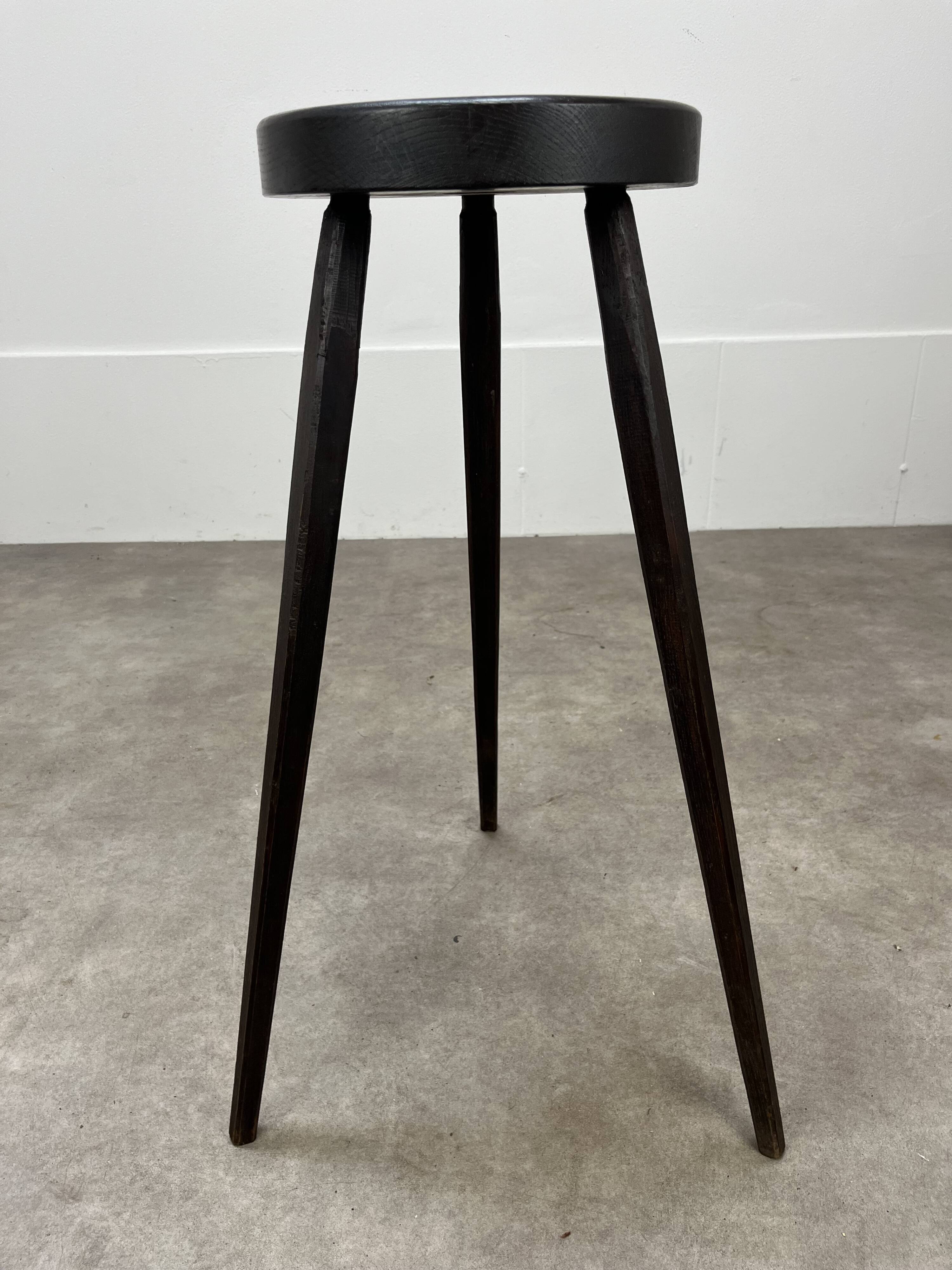 4 brutalist tripod bar stools, solid wood, 1950s