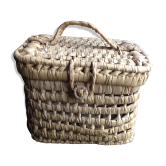 Sewing basket