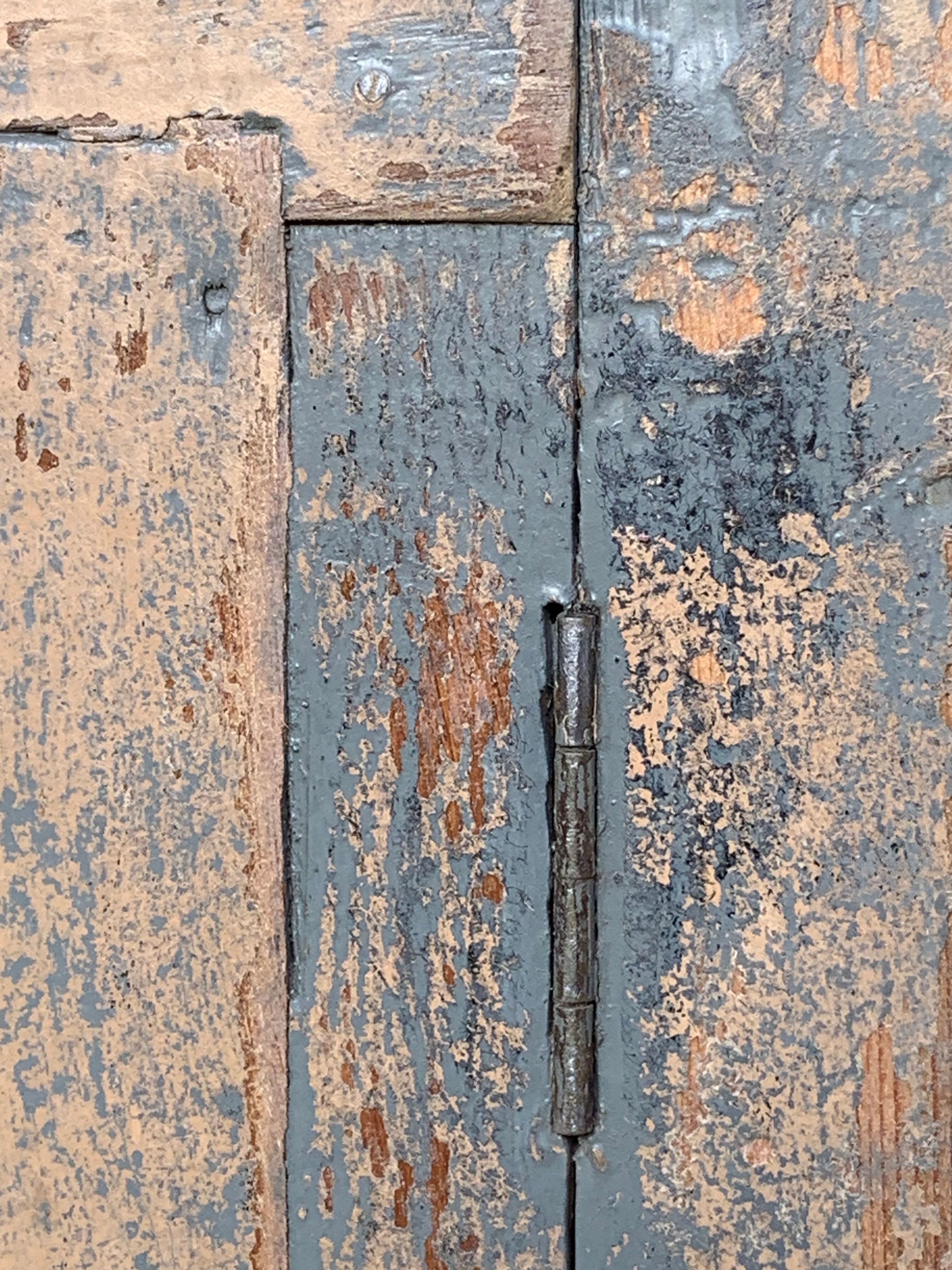 Parisian workshop buffet with patina 1940