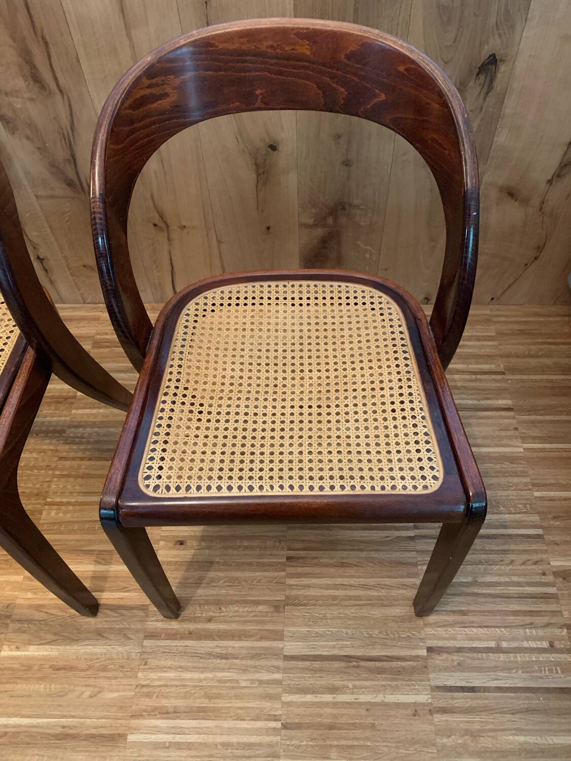 Baumann table and chair set