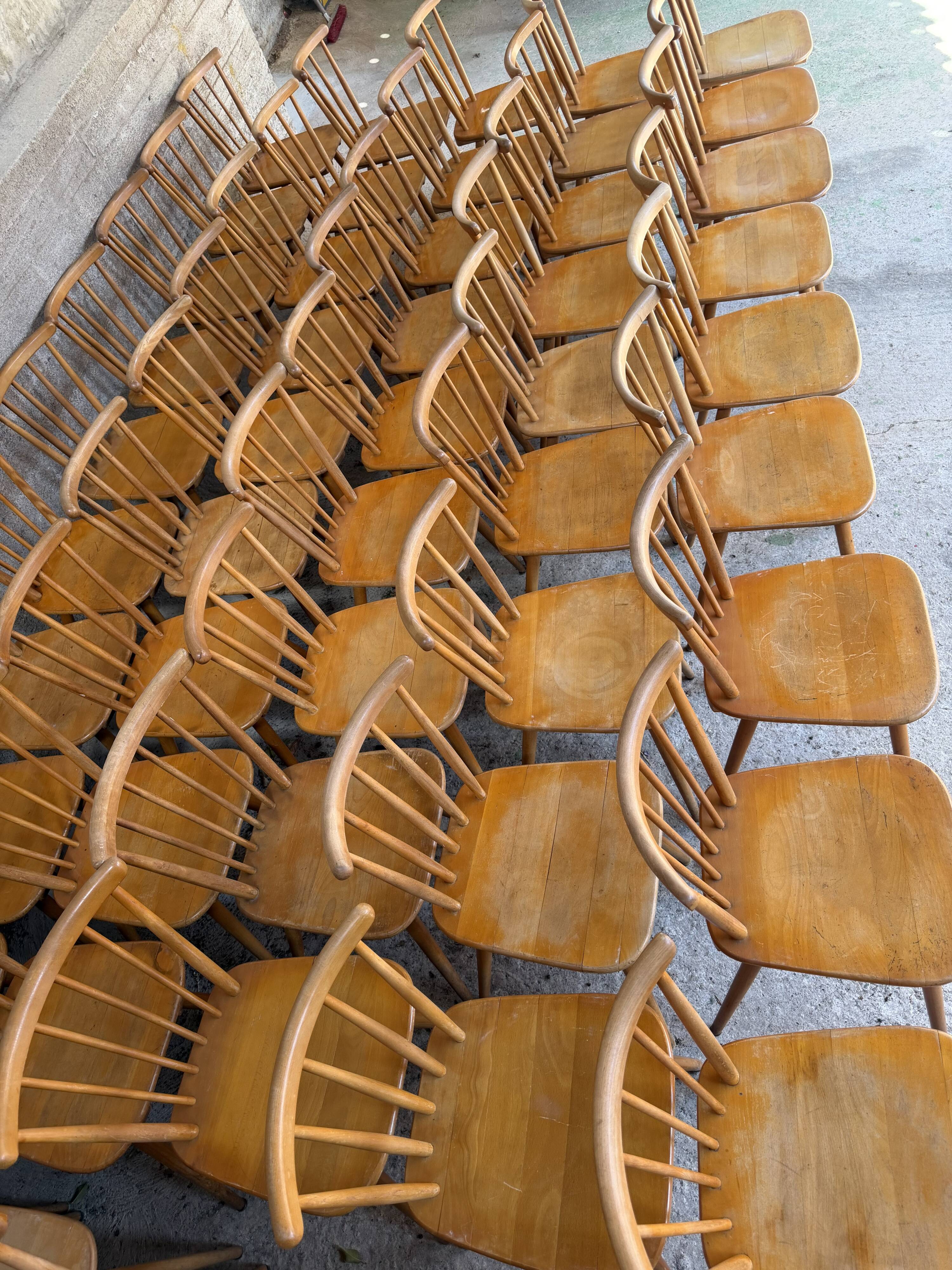 Lot de 50 chaises bistrot design scandinave