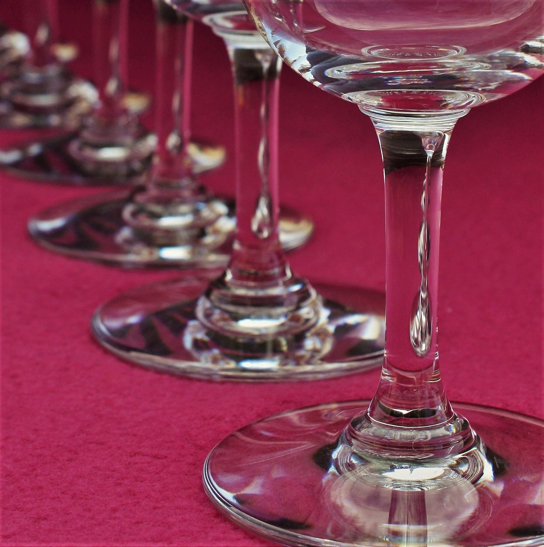 Série de 6 verres à eau en cristal de Baccarat modèle Sévigné