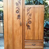 Asymmetrical parisian wardrobe