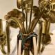 Paire d’appliques fleurs et feuilles laiton