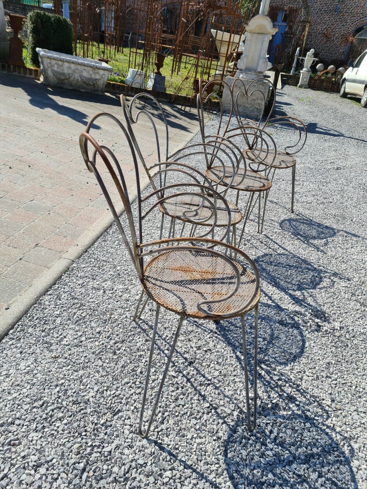Heart-shaped iron garden chairs