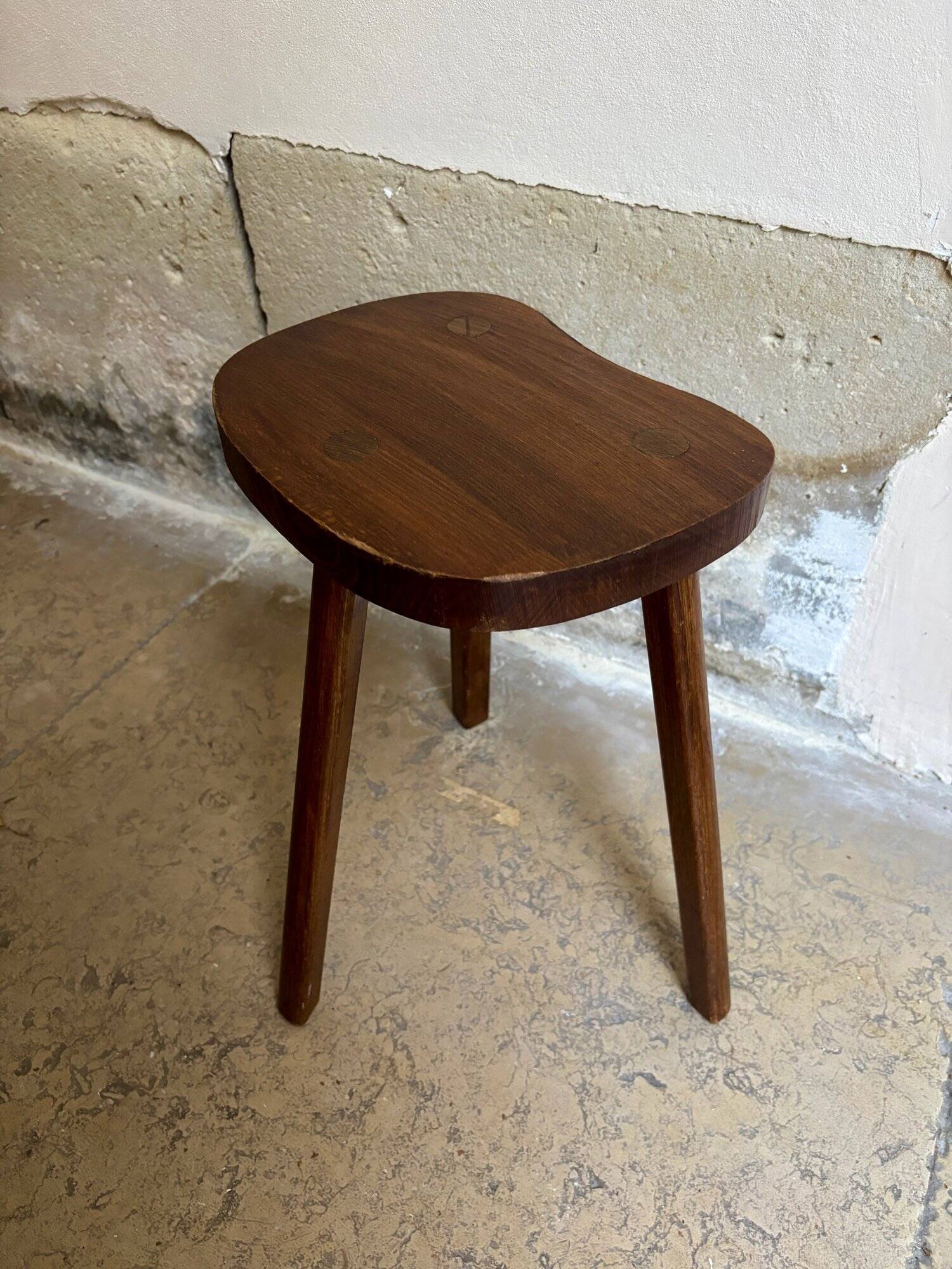Wooden bean tripod stool no. 1